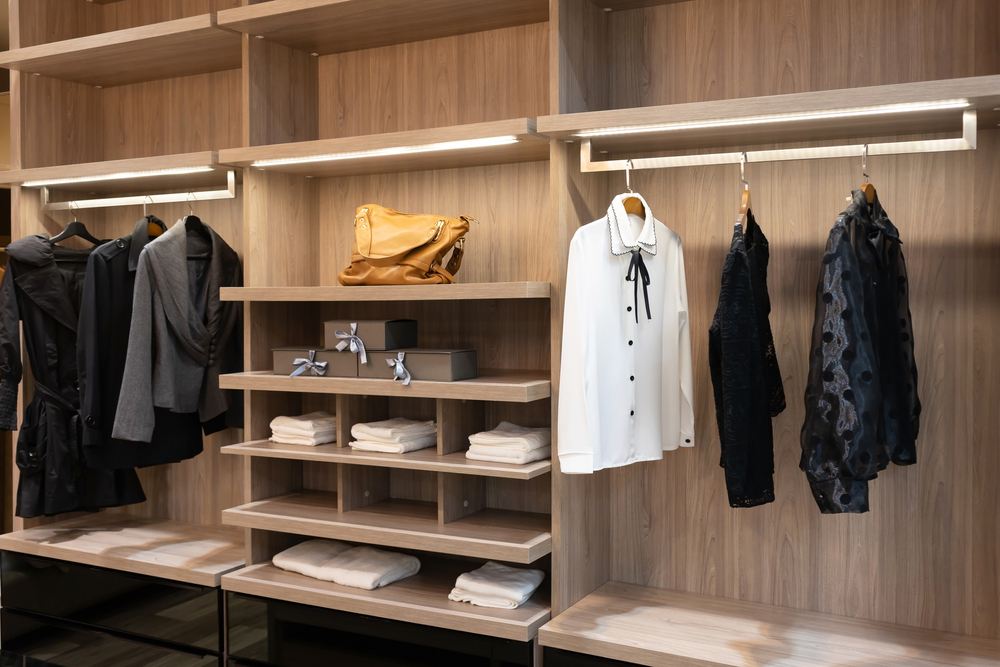 Closet Organization for the Modern Home: The Harmony of Function and Design