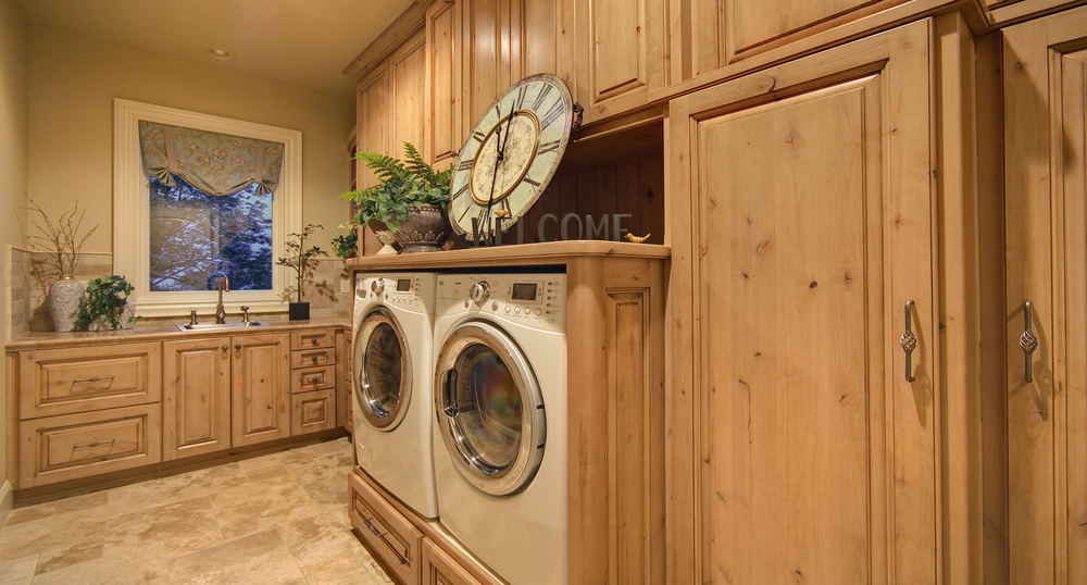 The Rise of Luxury Laundry Rooms: How Custom Cabinets Are Leading the Way