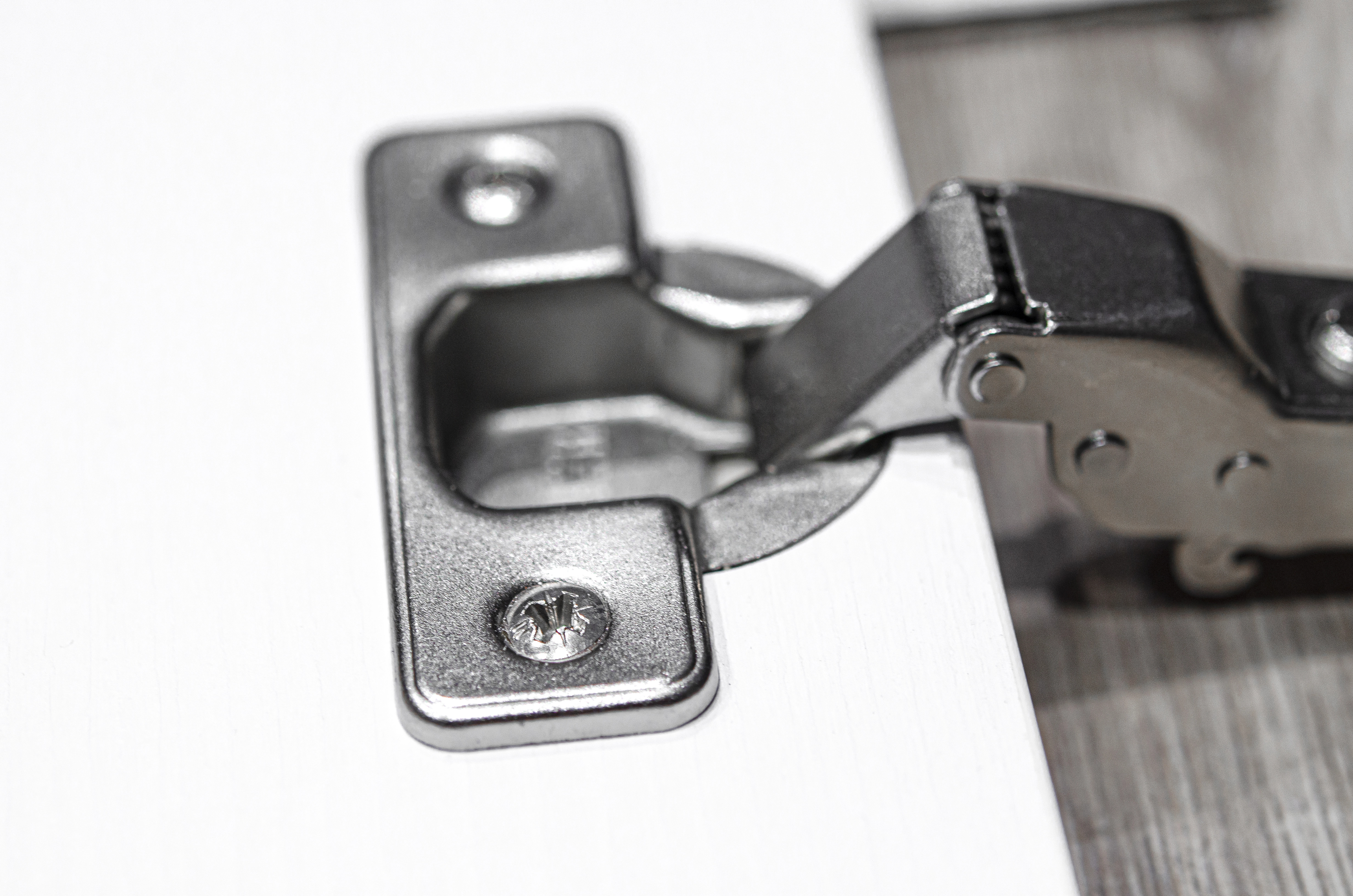Don’t Get Hung Up on Hinges: Expert Tips on Choosing Hardware